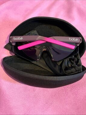 NEW 💜Bolle Dark Purple and Pink Performance Sunglasses. Price sticker removed.